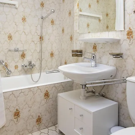 Centaure B Rs 2 By Interhome Διαμέρισμα *