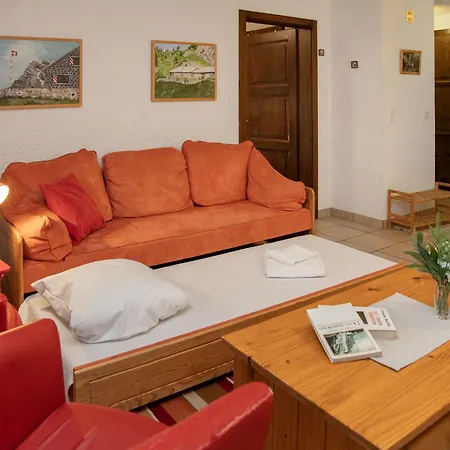 Centaure B Rs 2 By Interhome * אוברונאז